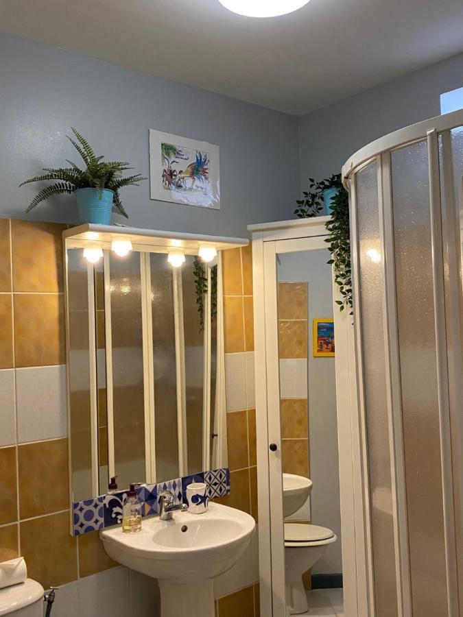 Meuble Tourisme Carmes 2 Etoiles, Entree Autonome,Wifi, Climatise, Petit Parking Prive Apartamento Toulouse Exterior foto